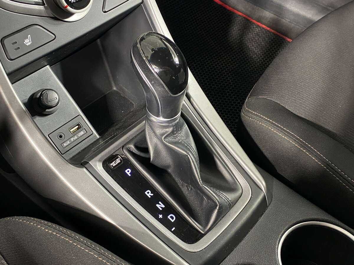 Купить Hyundai Elantra с пробегом. Фото: #12