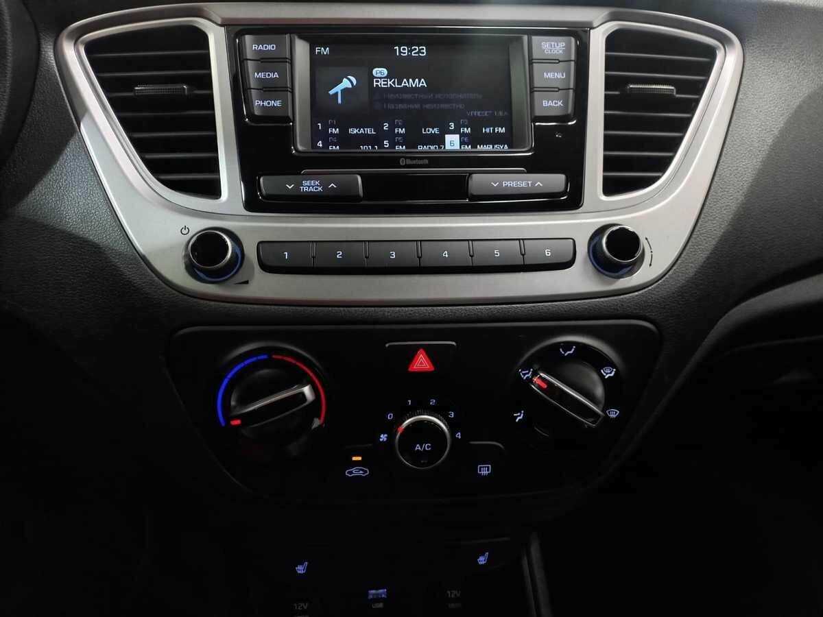 Купить Hyundai Solaris с пробегом. Фото: #12