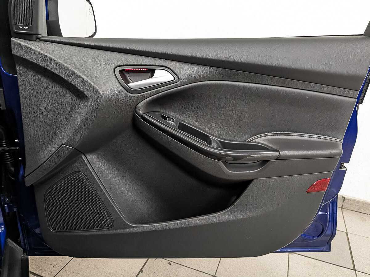 Купить Ford Focus с пробегом. Фото: #24