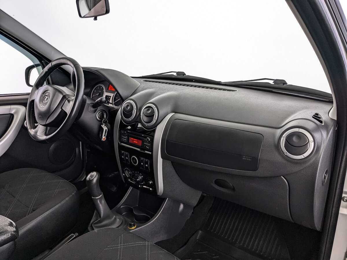 Купить Lada (ВАЗ) Largus с пробегом. Фото: #8