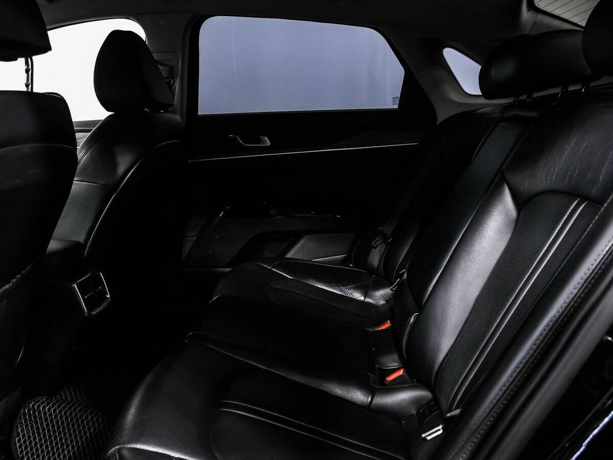 Купить Kia K5 с пробегом. Фото: #12