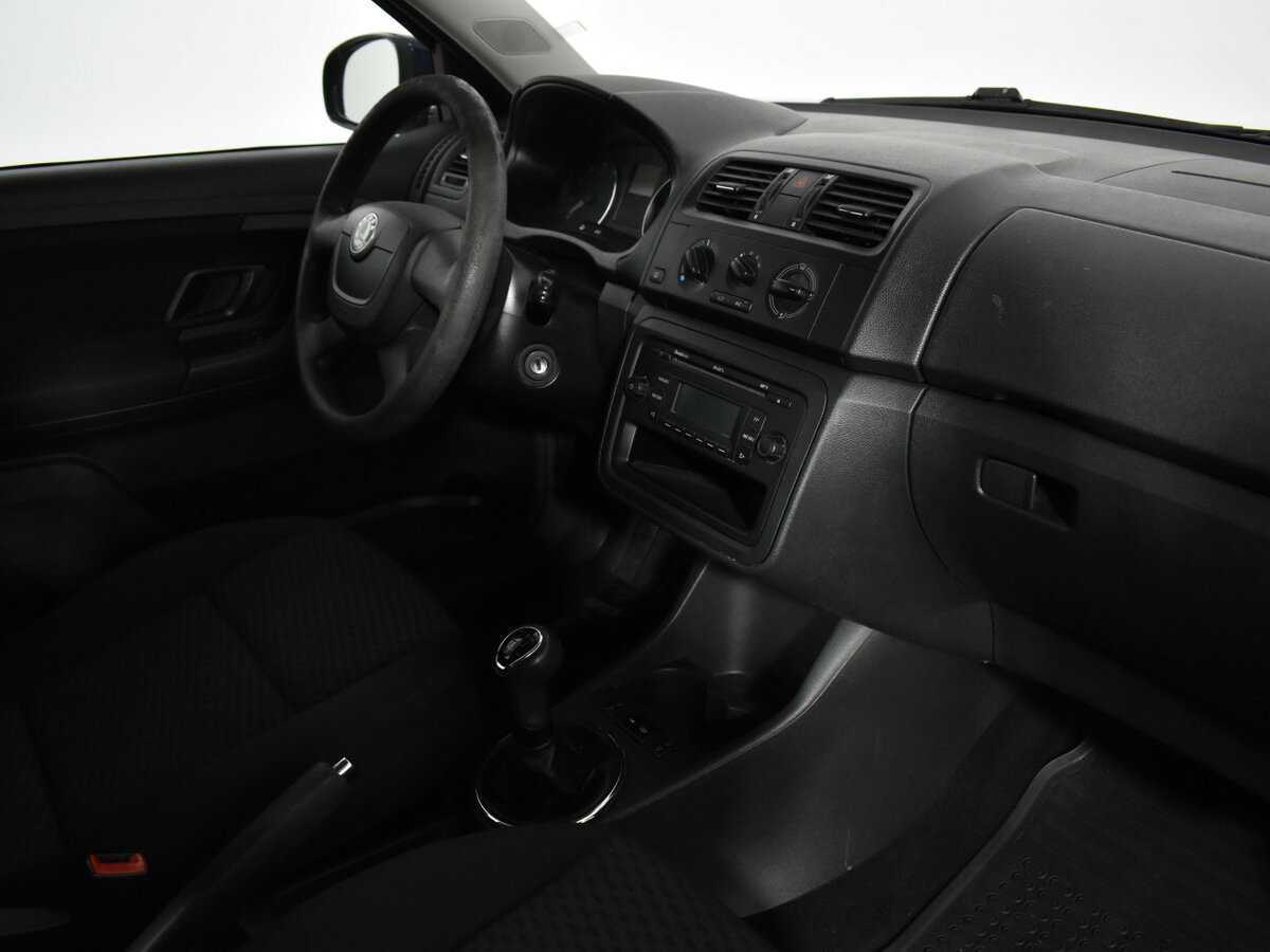 Купить Skoda Fabia с пробегом. Фото: #9