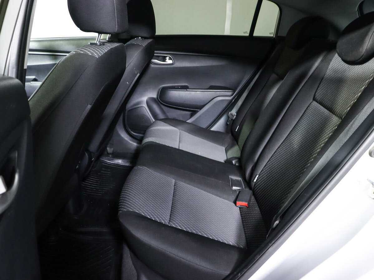 Купить Kia Rio с пробегом. Фото: #7