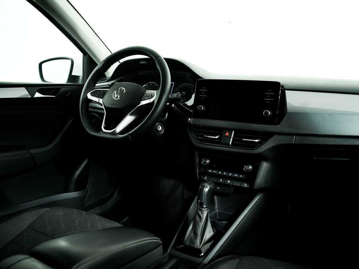 Купить Volkswagen Polo с пробегом. Фото: #8