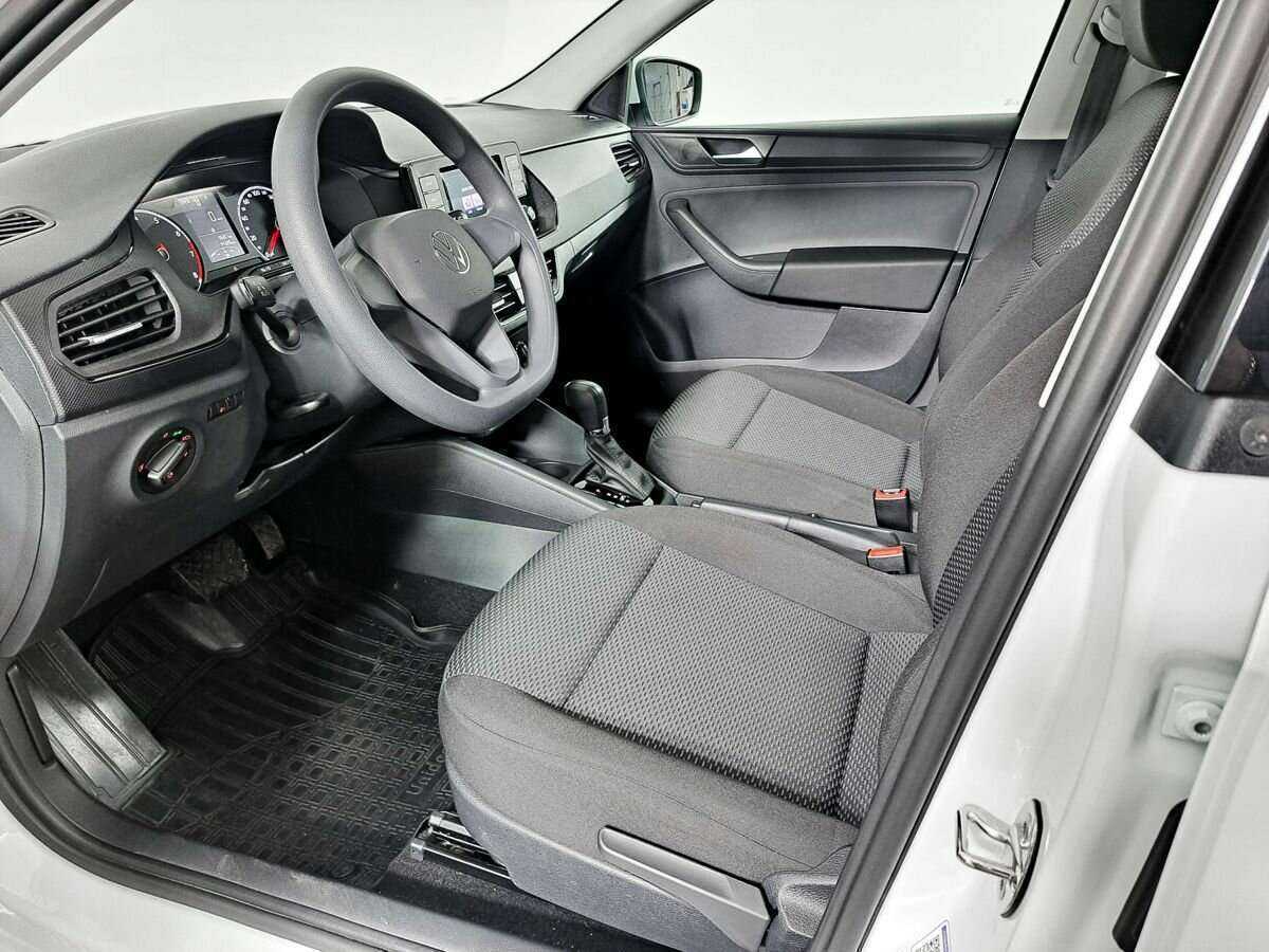 Купить Volkswagen Polo с пробегом. Фото: #11