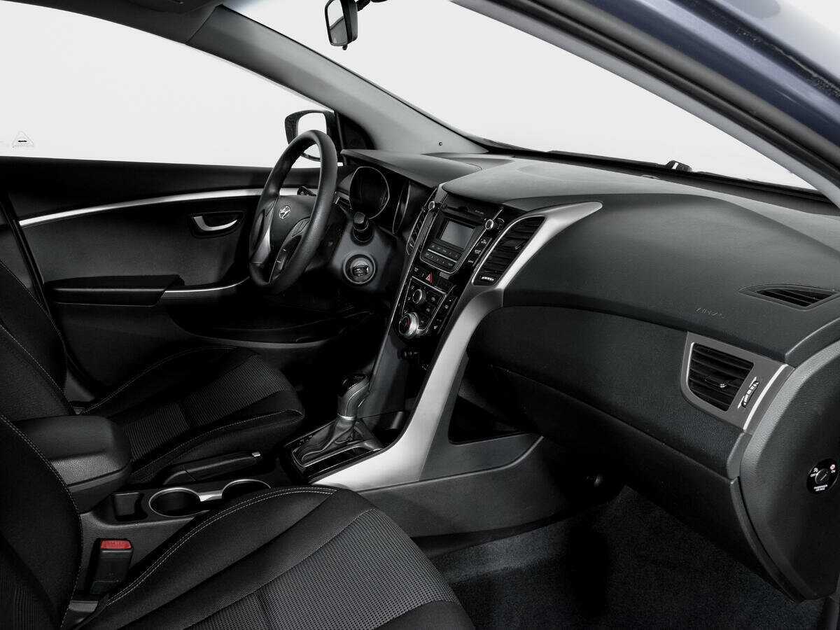 Купить Hyundai i30 с пробегом. Фото: #8