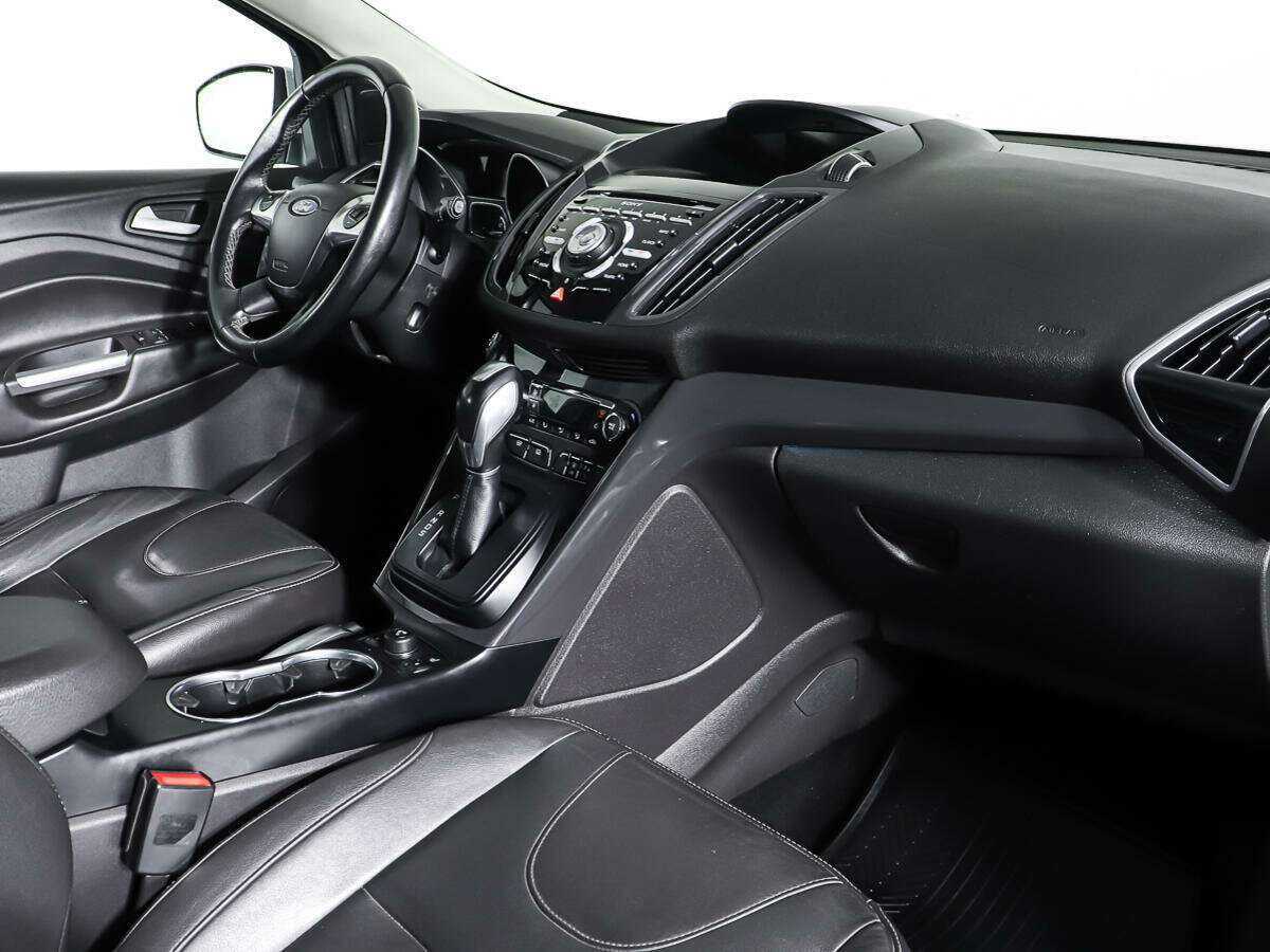 Купить Ford Kuga с пробегом. Фото: #9