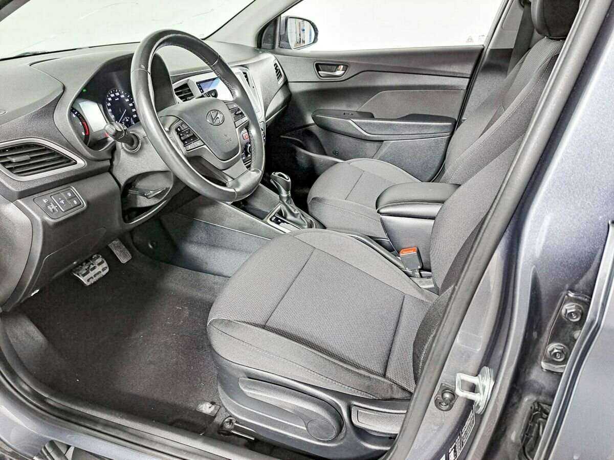 Купить Hyundai Solaris с пробегом. Фото: #13