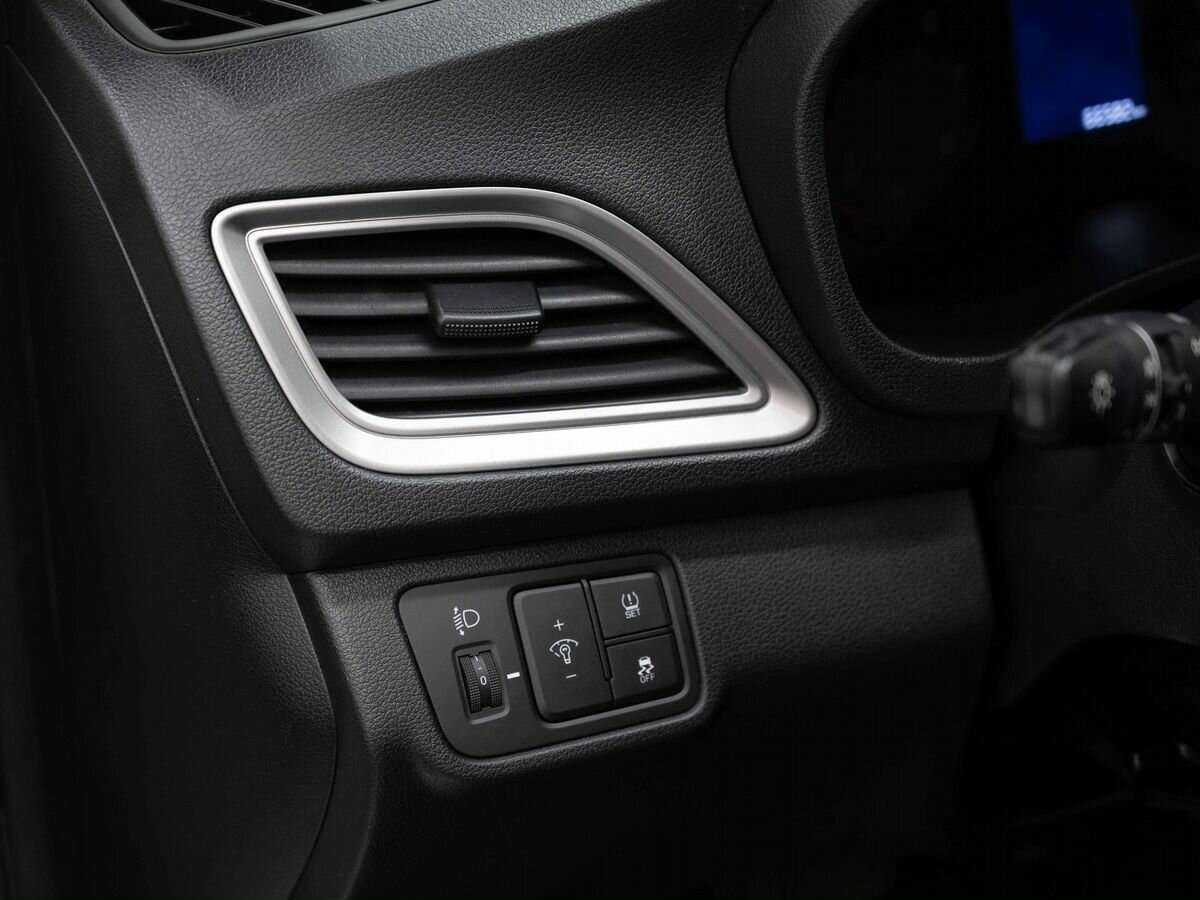 Купить Hyundai Solaris с пробегом. Фото: #18