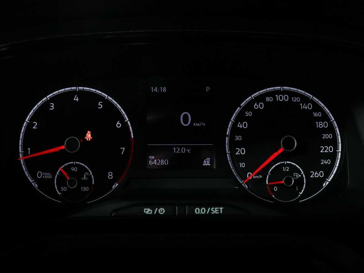 Купить Volkswagen Polo с пробегом. Фото: #10