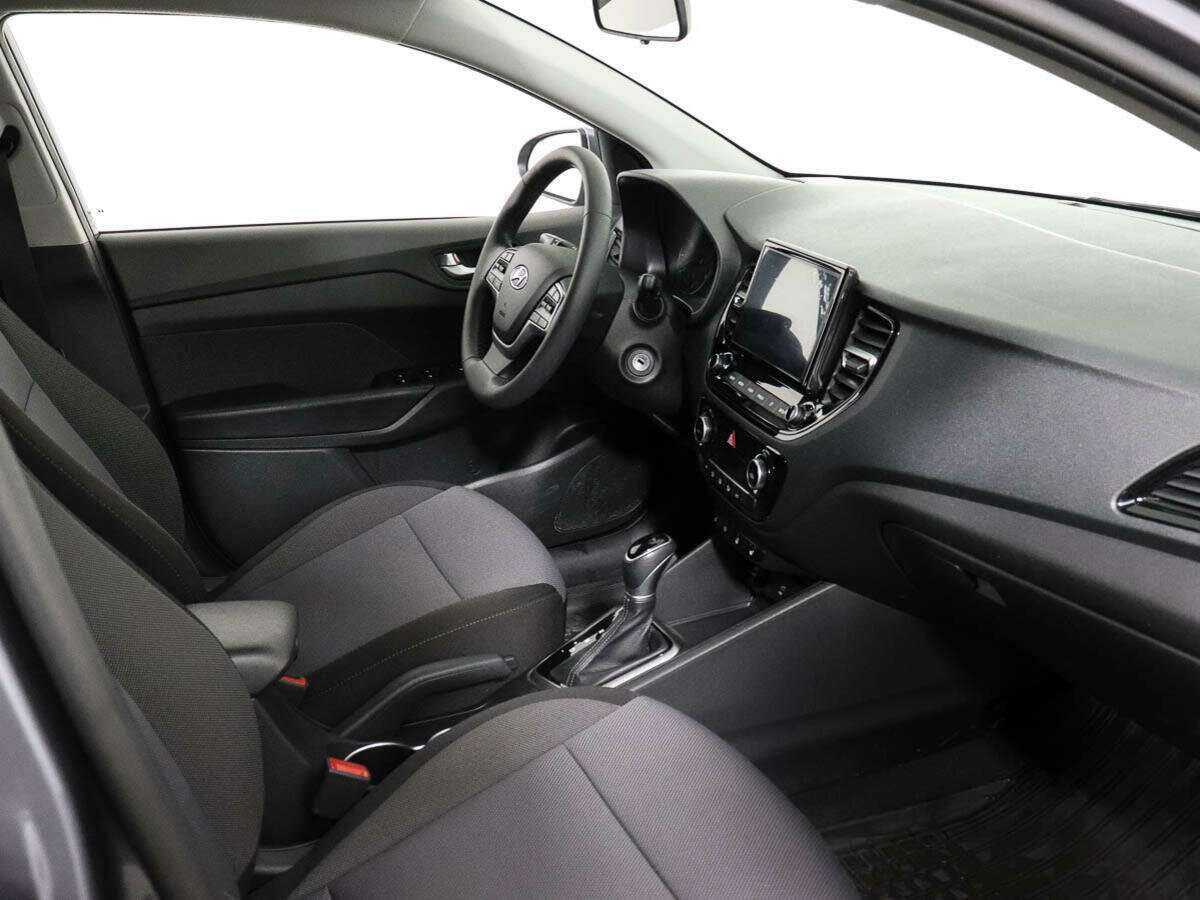 Купить Hyundai Solaris с пробегом. Фото: #6