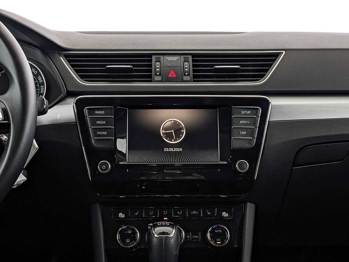 Купить Skoda Superb с пробегом. Фото: #16