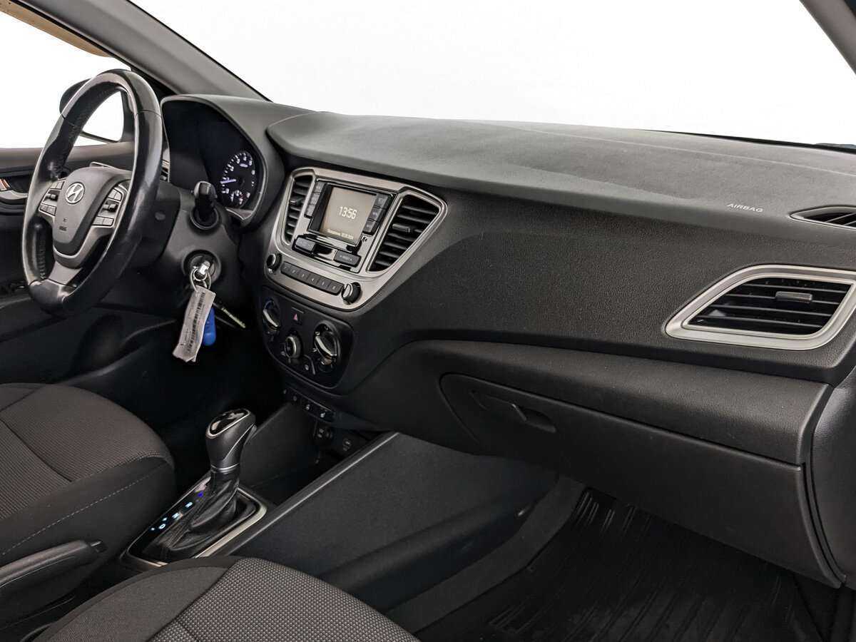 Купить Hyundai Solaris с пробегом. Фото: #8