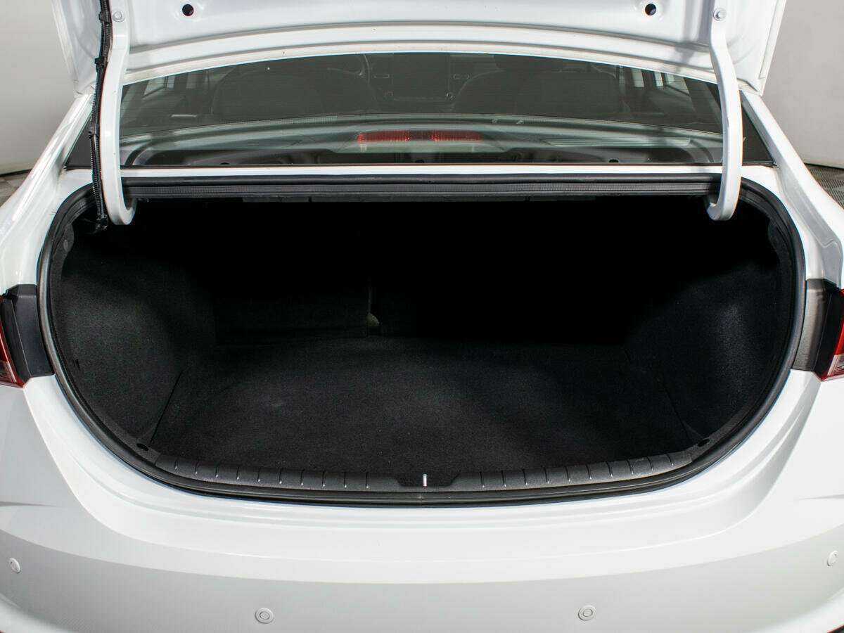 Купить Hyundai Solaris с пробегом. Фото: #12