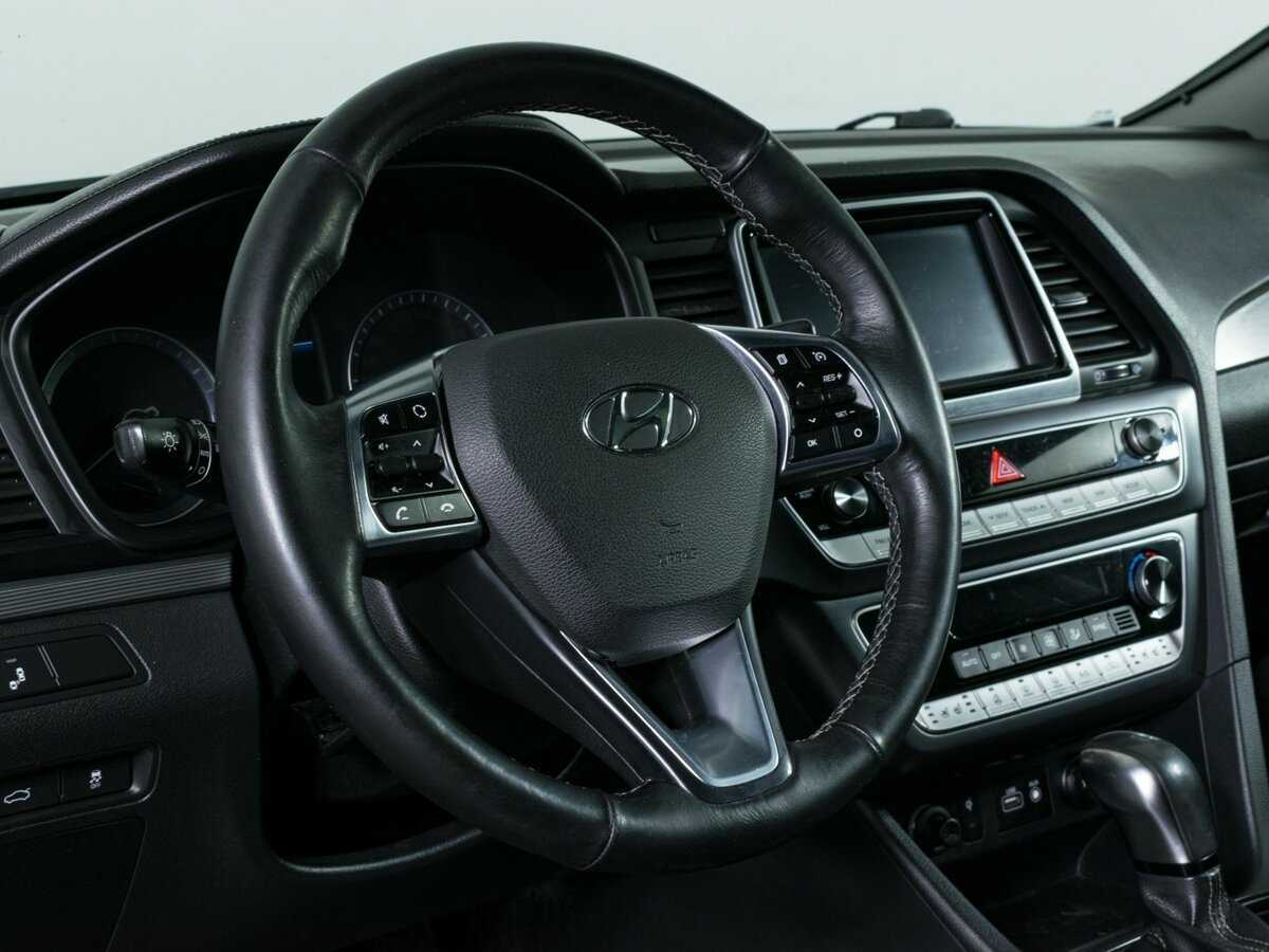 Купить Hyundai Sonata с пробегом. Фото: #15
