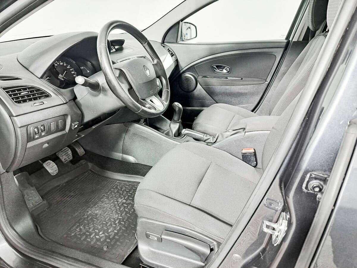 Купить Renault Fluence с пробегом. Фото: #13