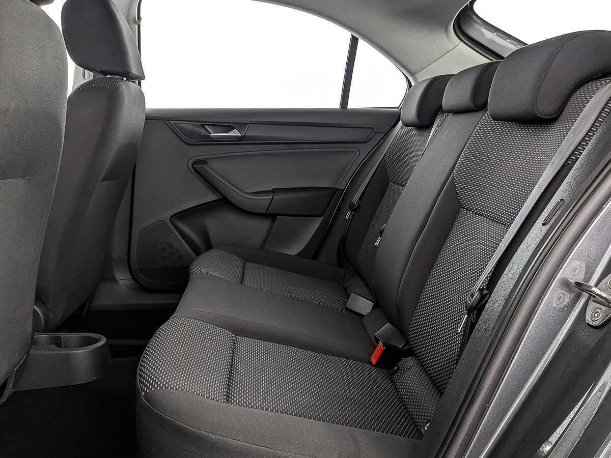 Купить Volkswagen Polo с пробегом. Фото: #15