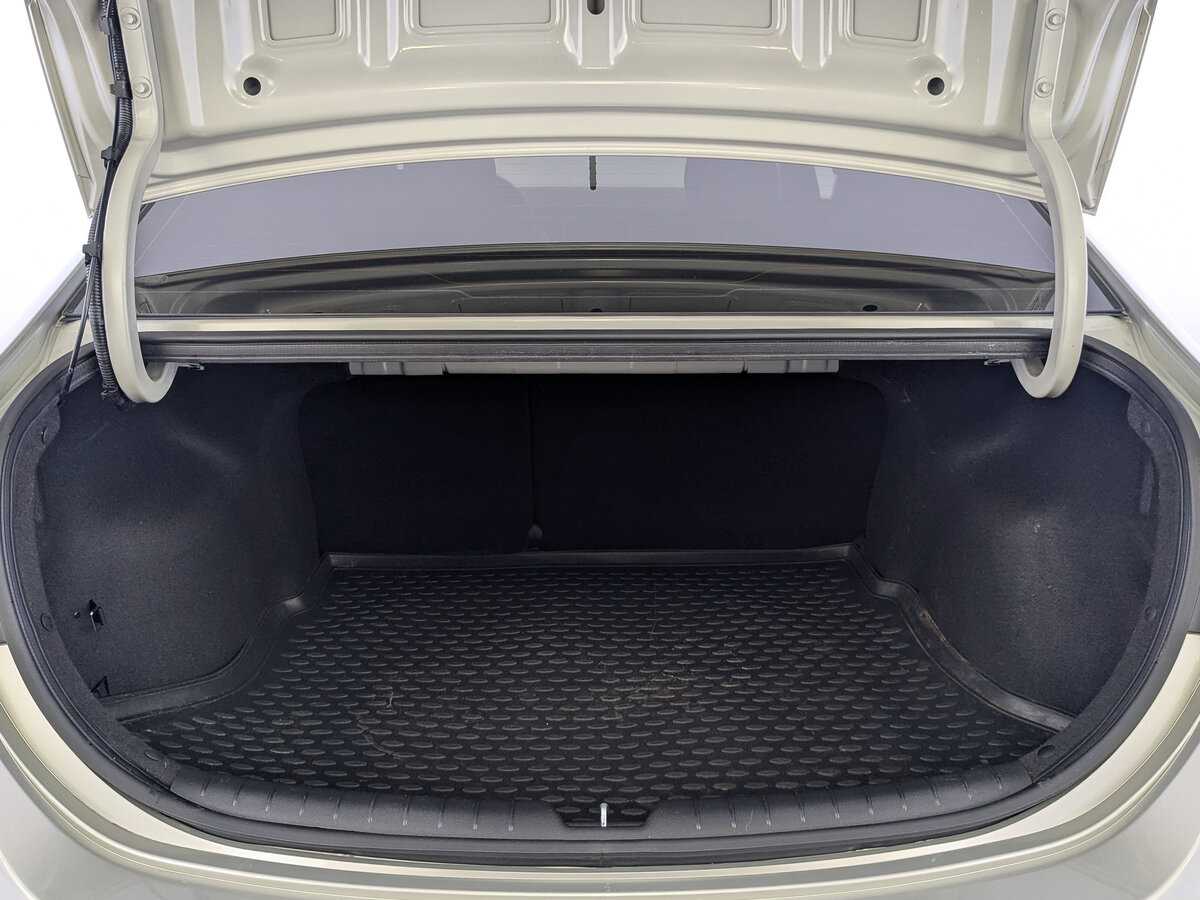 Купить Hyundai Solaris с пробегом. Фото: #9