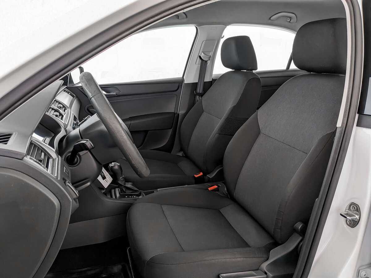 Купить Skoda Rapid с пробегом. Фото: #17