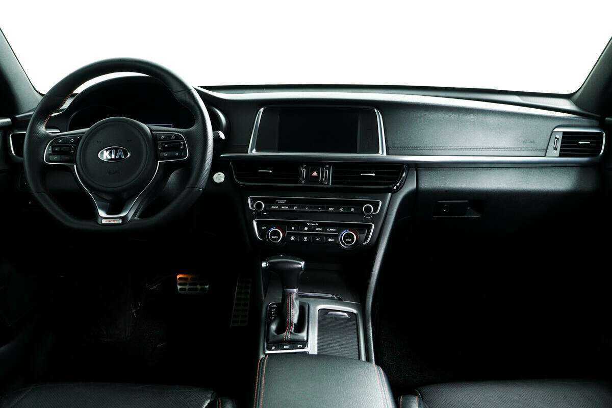 Купить Kia Optima с пробегом. Фото: #10
