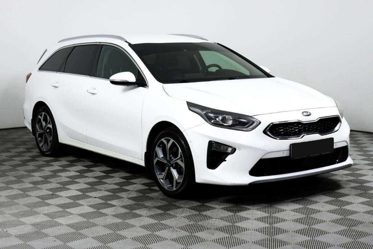 Купить Kia Ceed с пробегом. Фото: #2