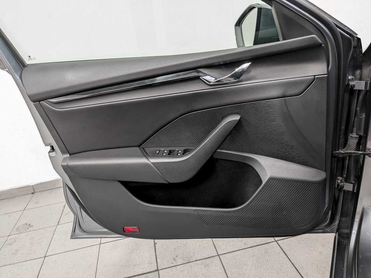 Купить Skoda Octavia с пробегом. Фото: #18