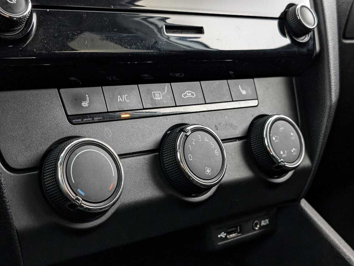 Купить Skoda Octavia с пробегом. Фото: #16