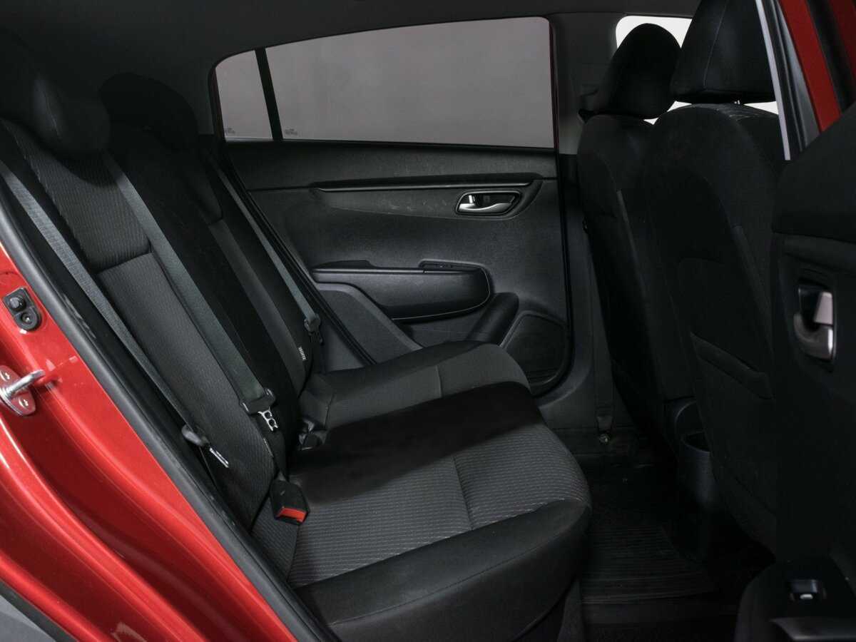 Купить Kia Rio с пробегом. Фото: #9