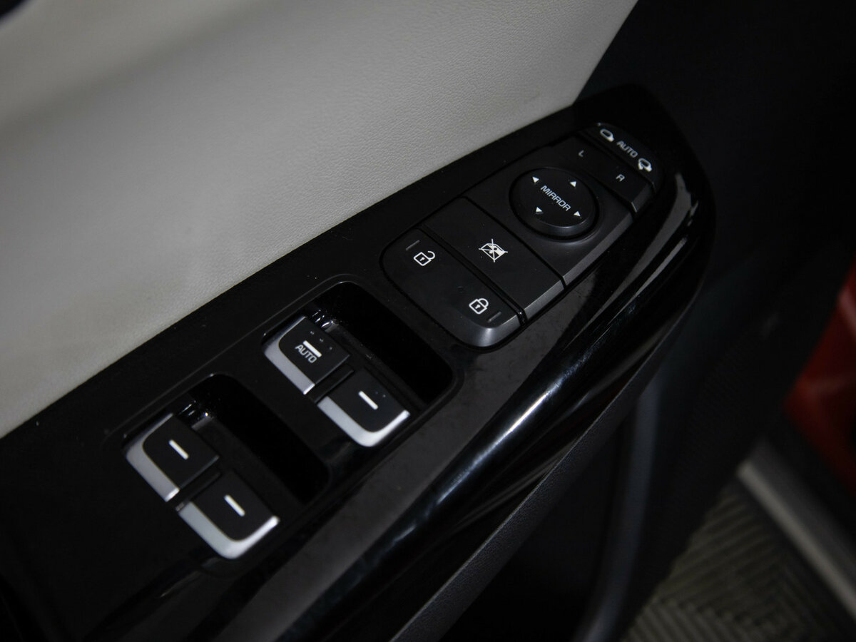 Купить Kia Sportage с пробегом. Фото: #20