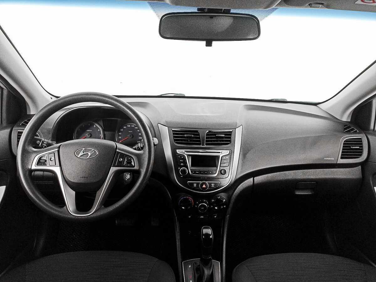 Купить Hyundai Solaris с пробегом. Фото: #9
