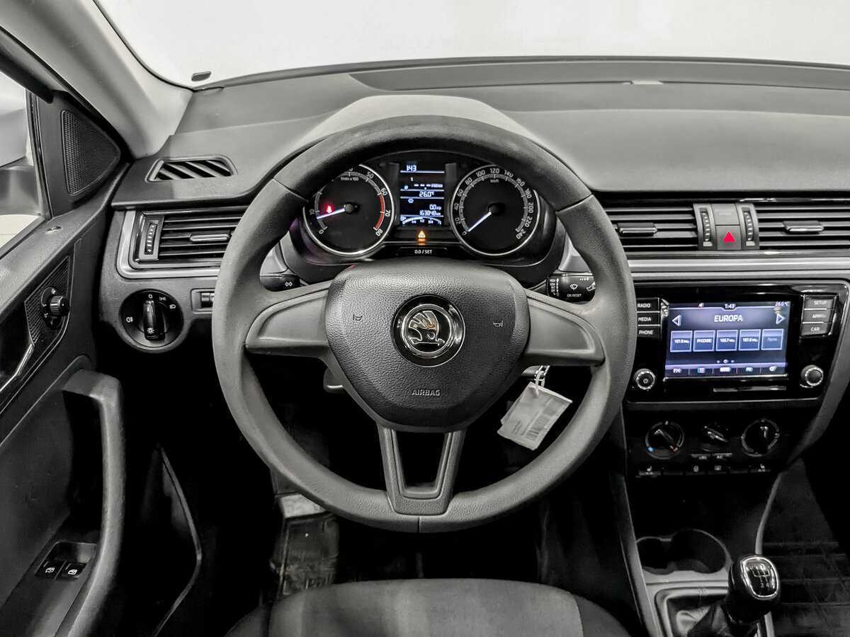 Купить Skoda Rapid с пробегом. Фото: #20