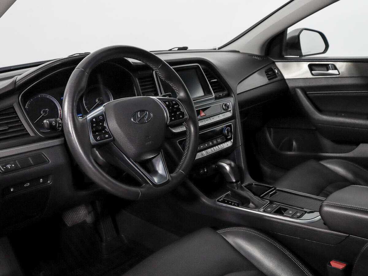 Купить Hyundai Sonata с пробегом. Фото: #8
