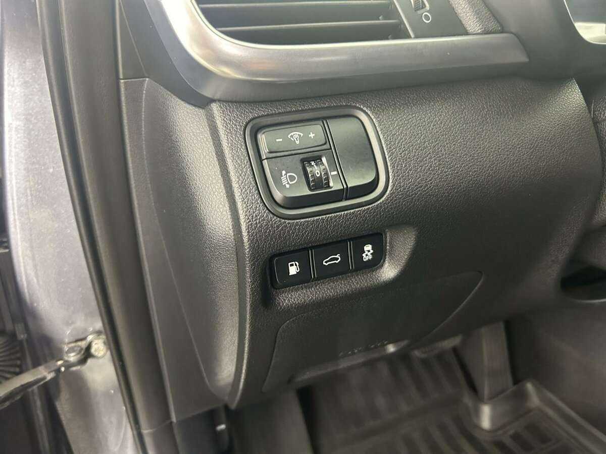 Купить Kia Optima с пробегом. Фото: #8