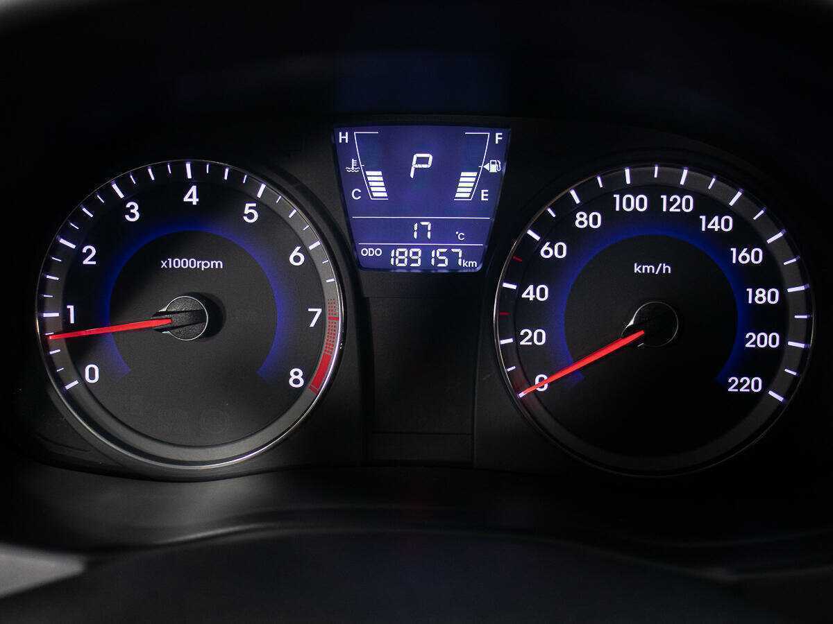 Купить Hyundai Solaris с пробегом. Фото: #11