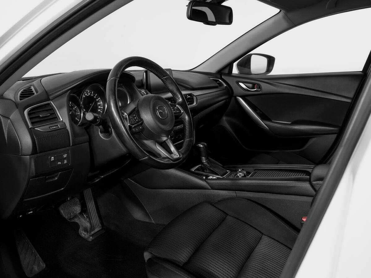 Купить Mazda 6 с пробегом. Фото: #14