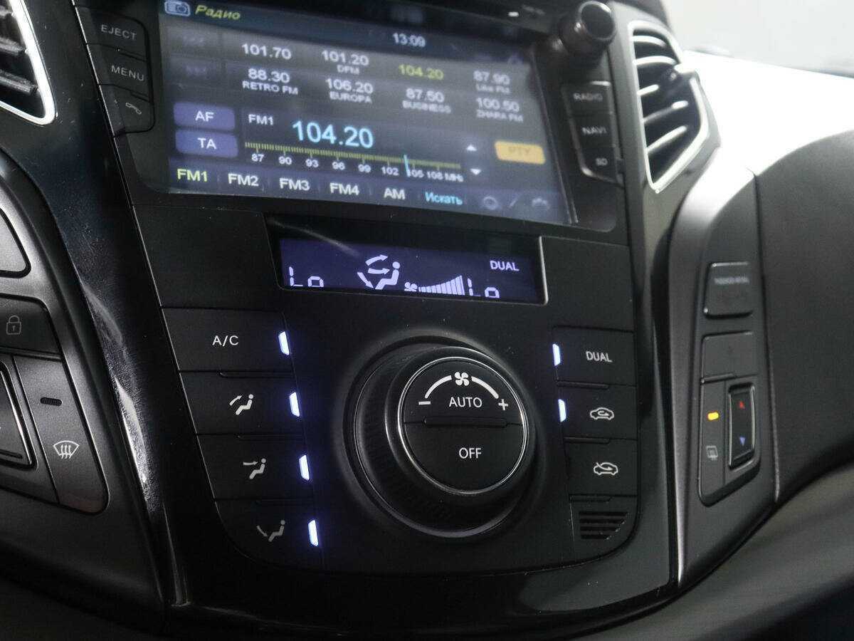 Купить Hyundai i40 с пробегом. Фото: #16