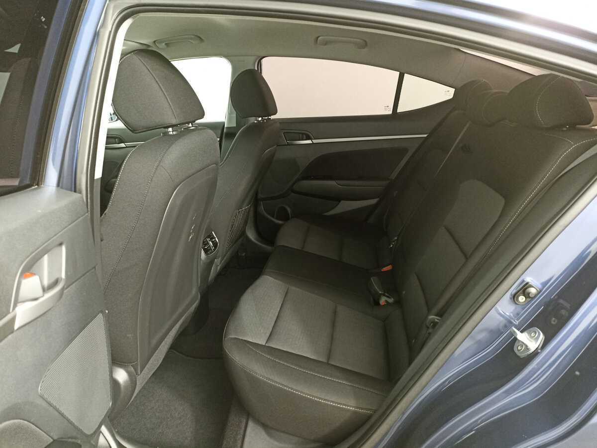 Купить Hyundai Elantra с пробегом. Фото: #9