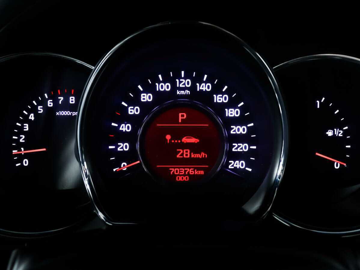 Купить Kia Ceed с пробегом. Фото: #7
