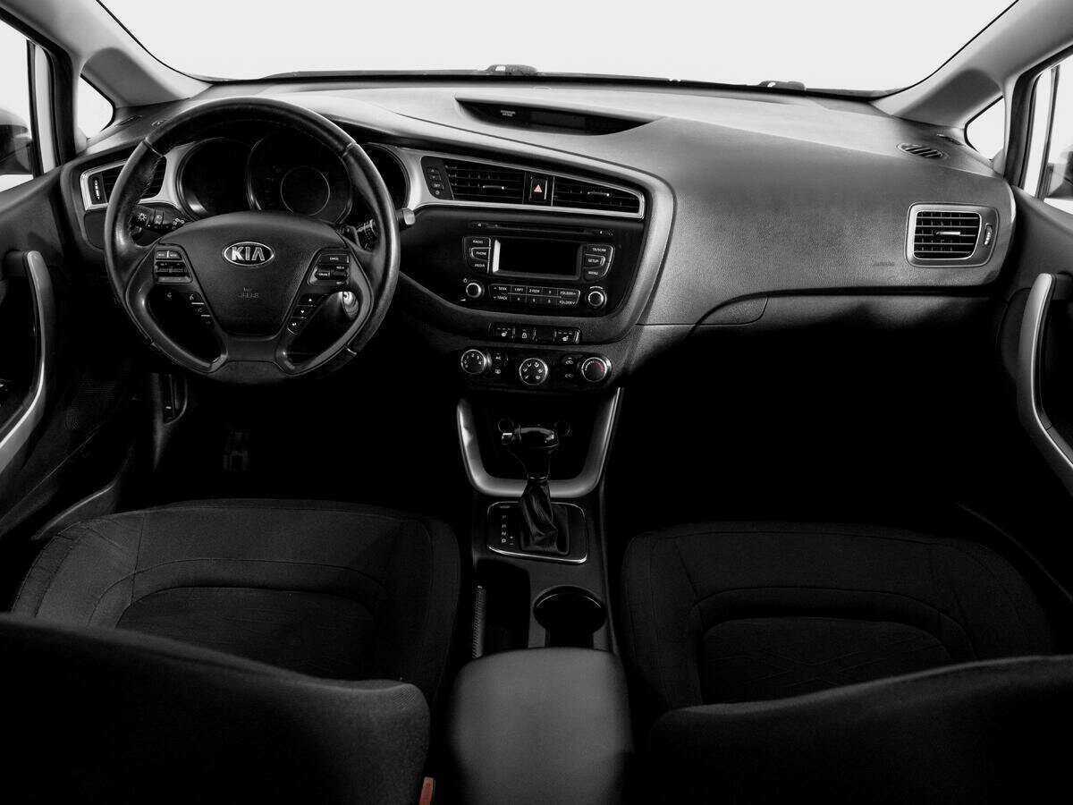 Купить Kia Ceed с пробегом. Фото: #11