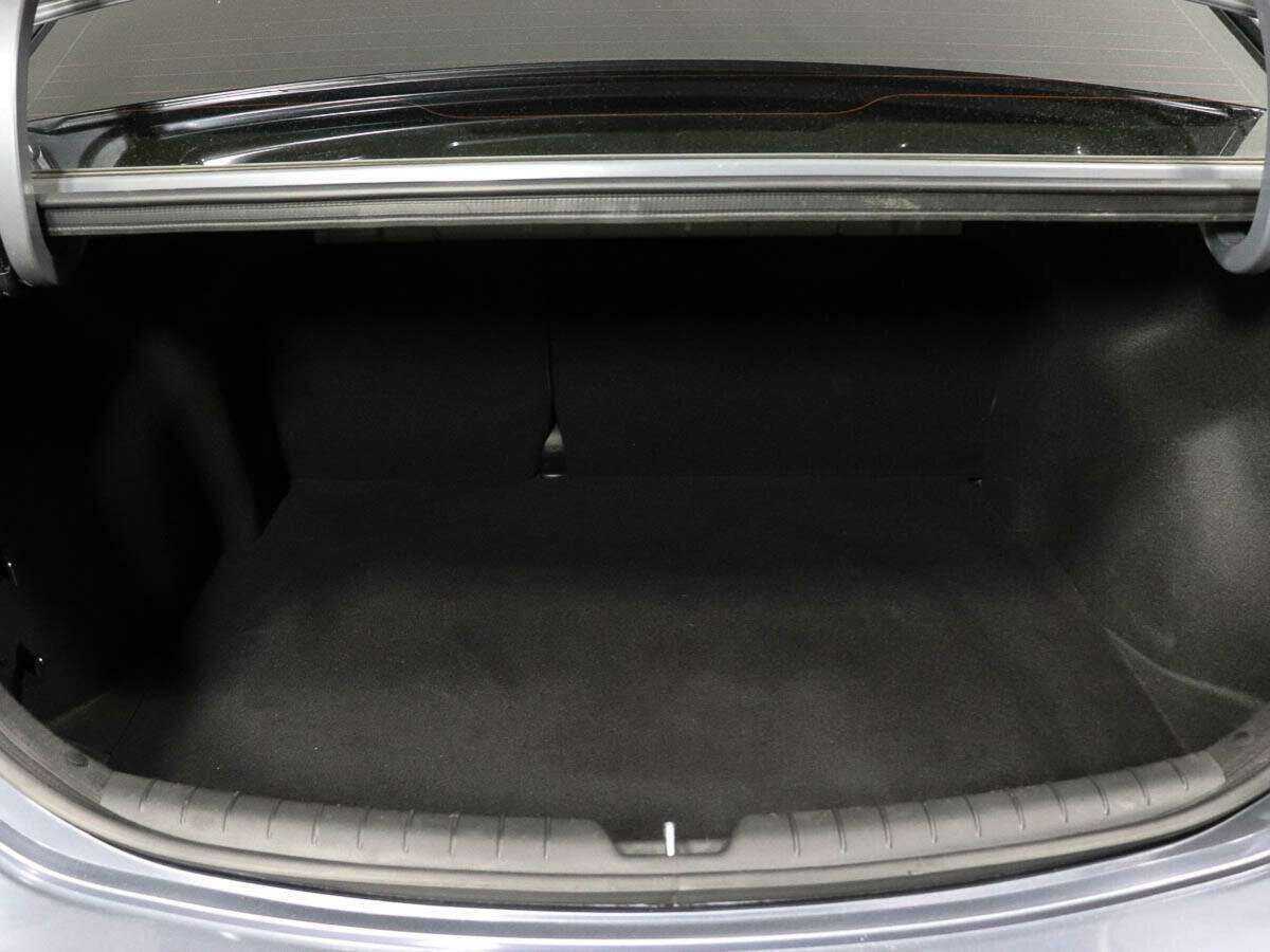 Купить Hyundai Solaris с пробегом. Фото: #14