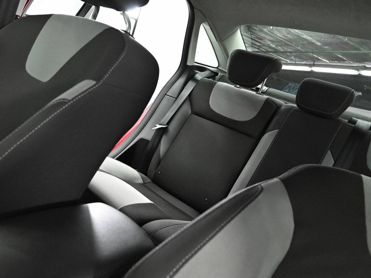 Купить Ford Focus с пробегом. Фото: #12
