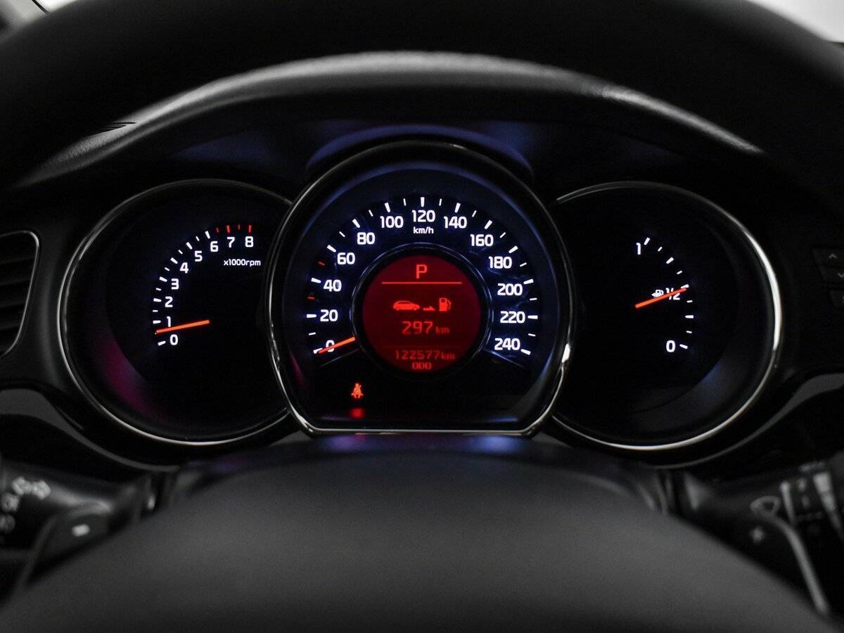 Купить Kia Ceed с пробегом. Фото: #18