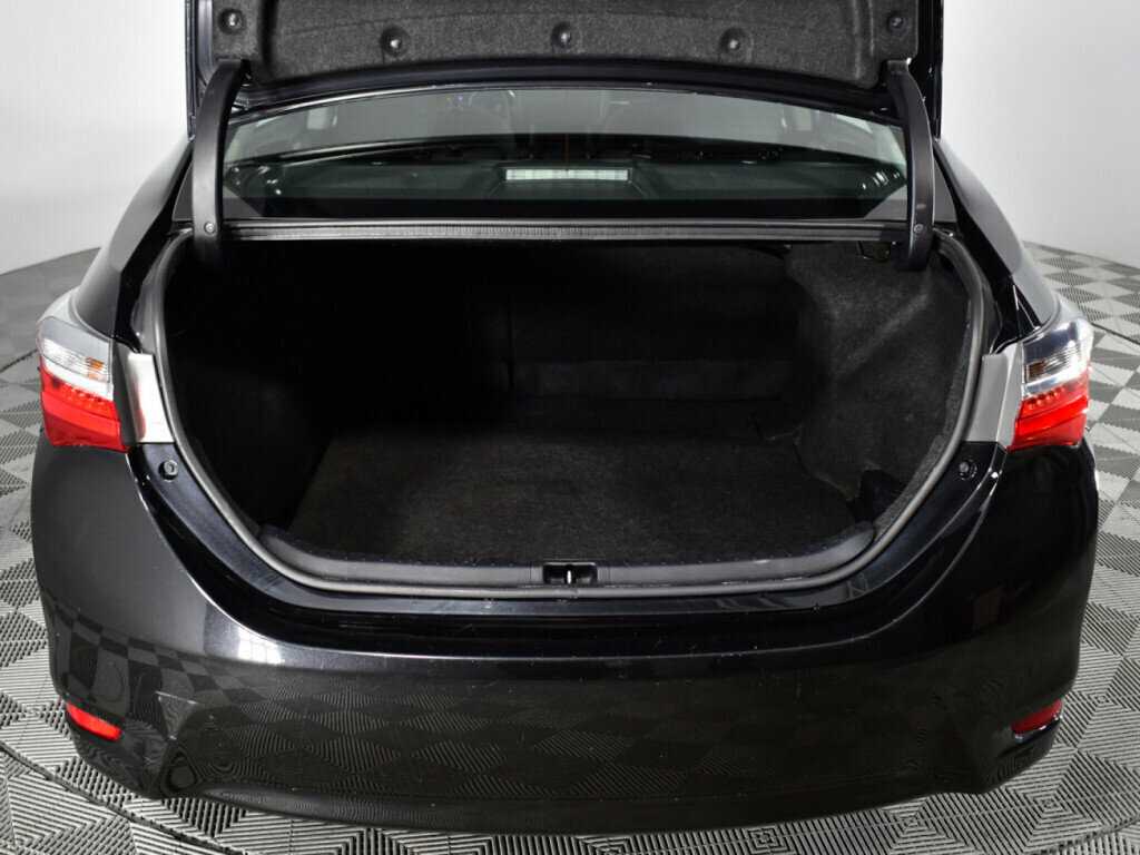 Купить Toyota Corolla с пробегом. Фото: #14