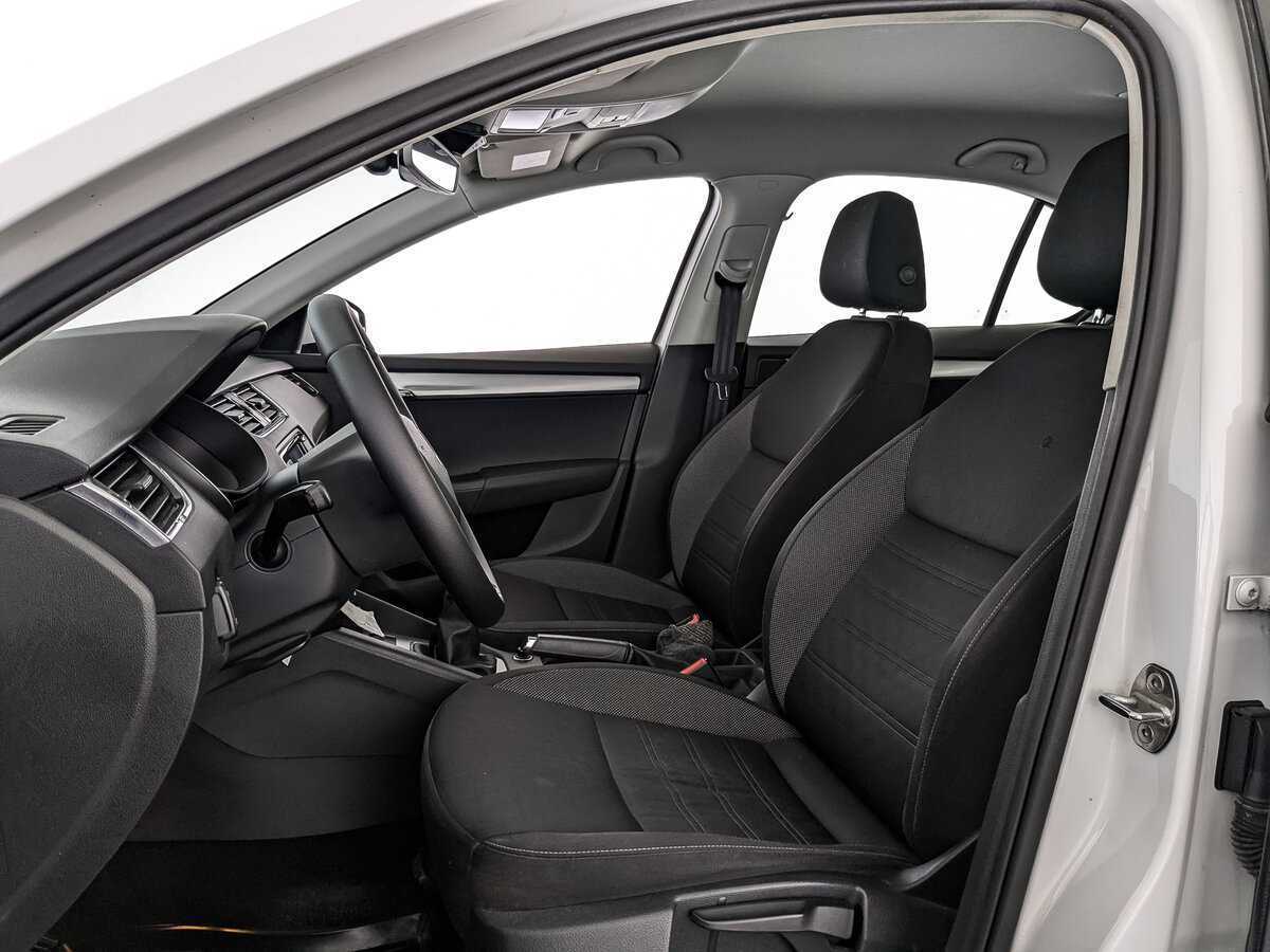 Купить Skoda Octavia с пробегом. Фото: #14
