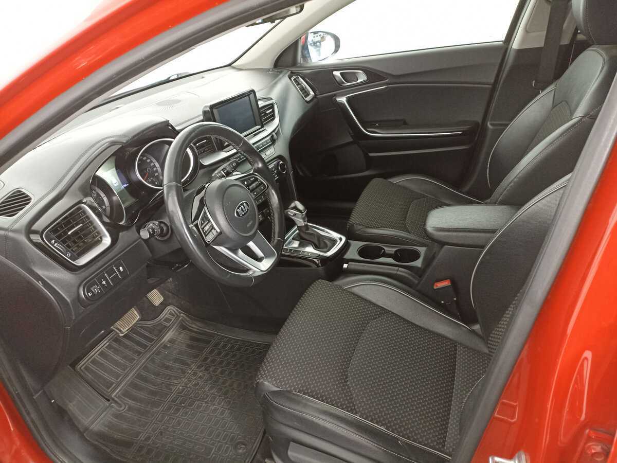 Купить Kia Ceed с пробегом. Фото: #12