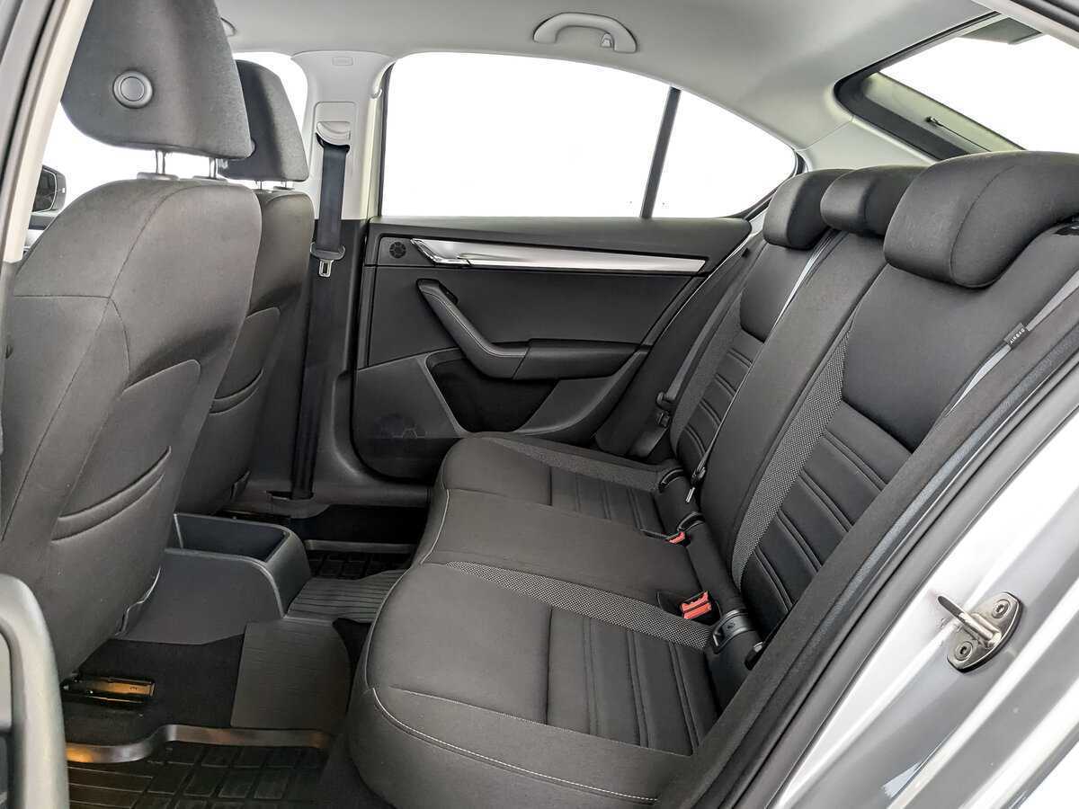 Купить Skoda Octavia с пробегом. Фото: #11