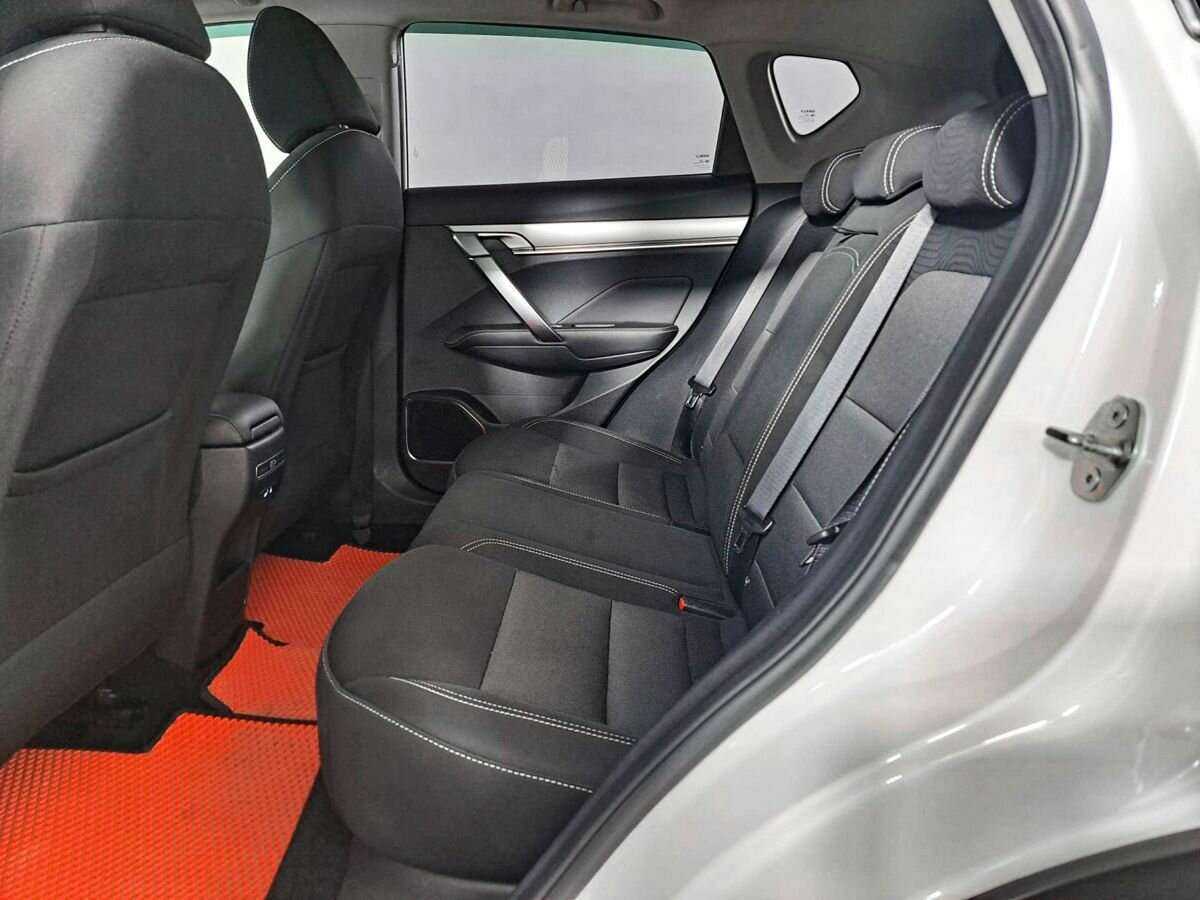 Купить Geely Coolray с пробегом. Фото: #9