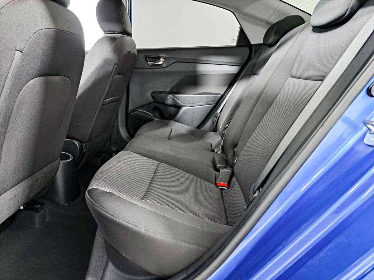 Купить Hyundai Solaris с пробегом. Фото: #9