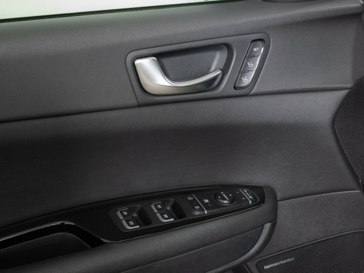 Купить Kia Optima с пробегом. Фото: #10