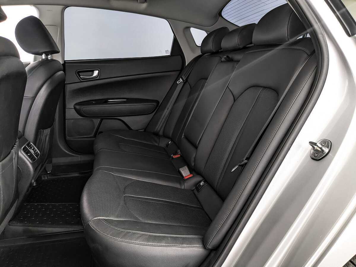 Купить Kia Optima с пробегом. Фото: #17